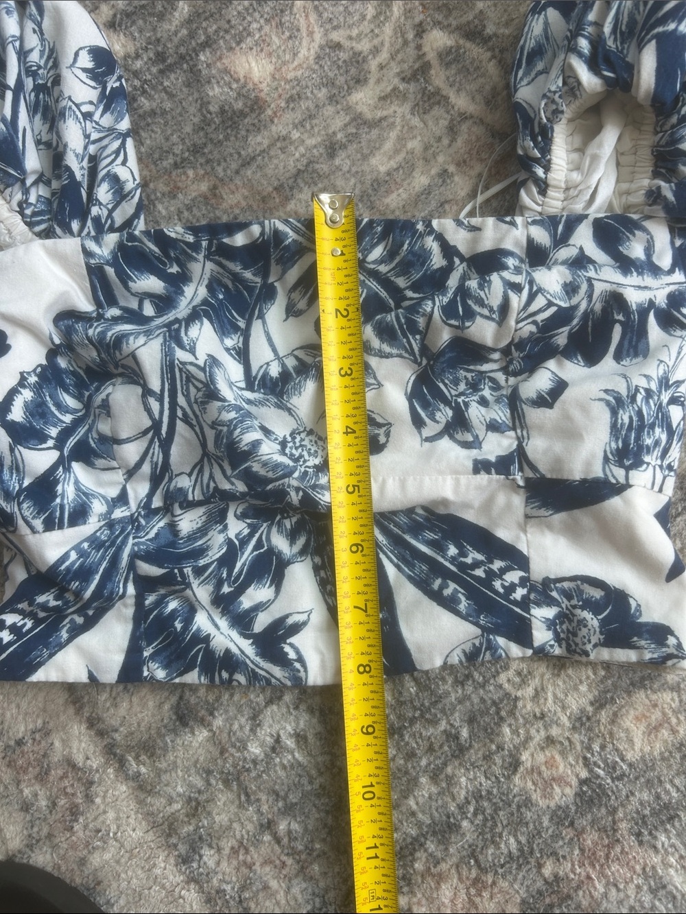 Abercrombie & Fitch Women’s Shirt Navy Blue Floral Off-Shoulder Crop Size XS - Picture 10 of 10